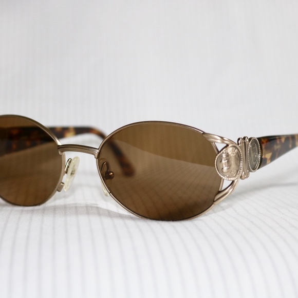 Fendi Vintage *UNISEX* Sunglasses FS 140 135 main image 4